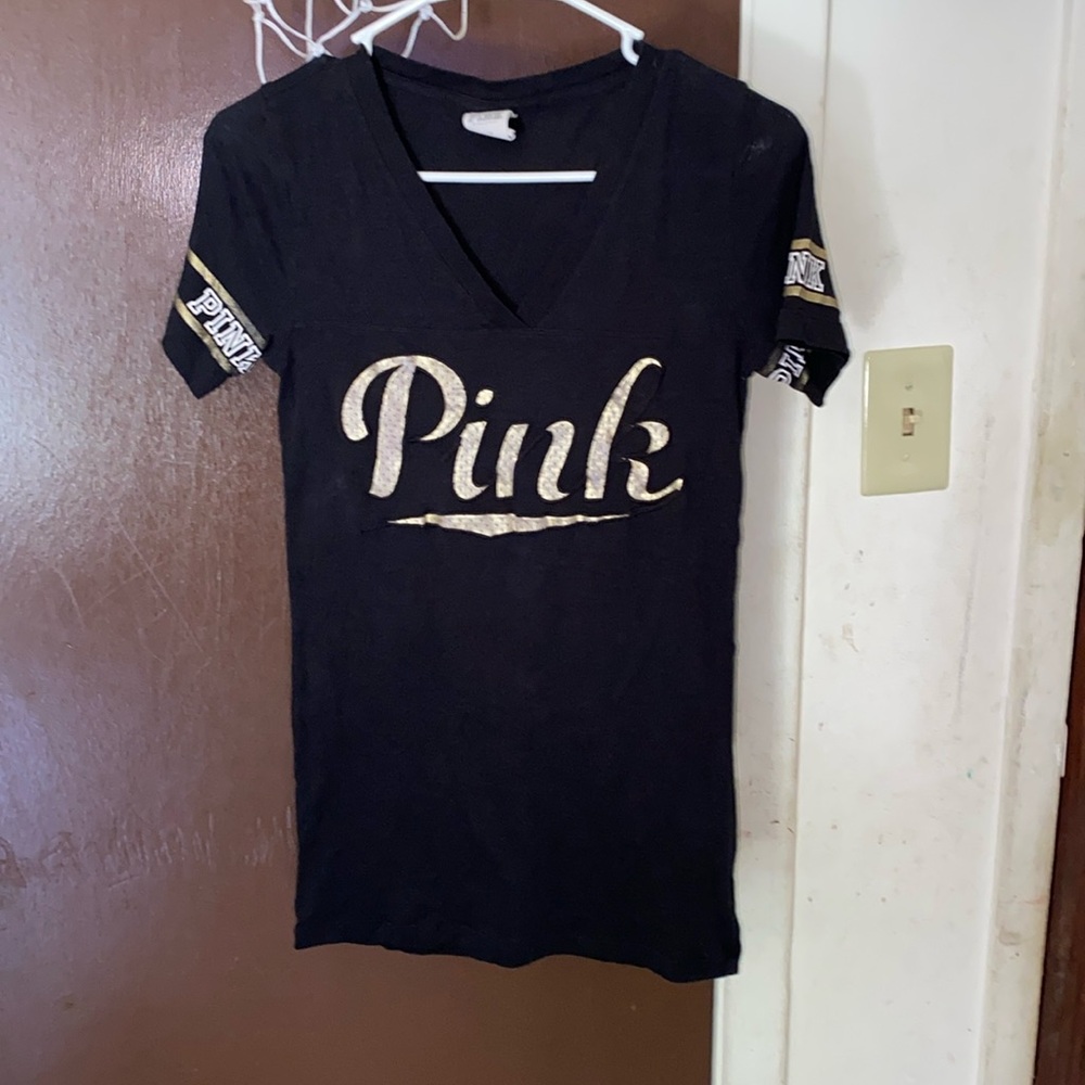 💋 Women’s black Victoria’s Secret pink T-shirt